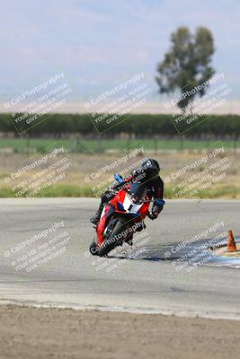 media/May-25-2025-Lets Ride (Sun) [[0ff033e448]]/B Group/1120am (Grapevine)/
